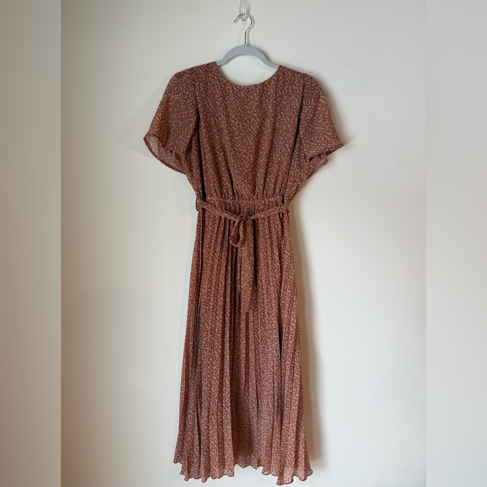 Pinkblush flowy pleated dress